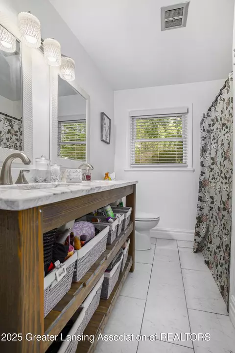 Bath - 1504 Forest Hills Dr, Okemos, MI 48864 photo 1 of 2