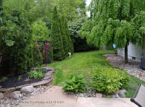 Exterior - 1504 Forest Hills Dr, Okemos, MI 48864 photo 3 of 8