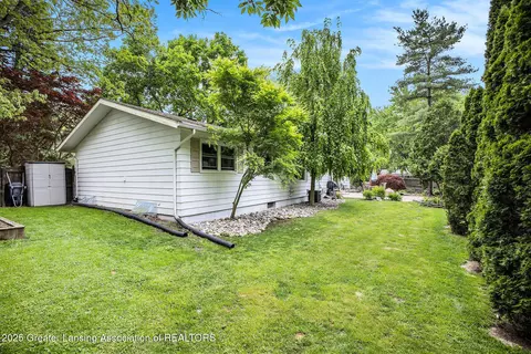 Exterior - 1504 Forest Hills Dr, Okemos, MI 48864 photo 8 of 8