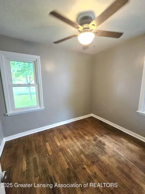1427 Sheldon St, Lansing, MI 48906 photo 14