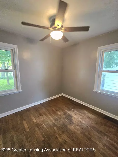 1427 Sheldon St, Lansing, MI 48906 photo 13