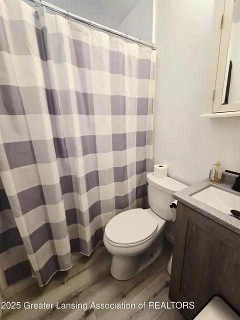 1427 Sheldon St, Lansing, MI 48906 photo 15