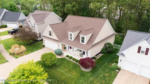 360 E Bailey Cir, Mason, MI 48854 photo 3
