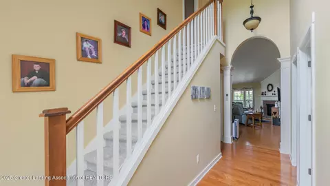 360 E Bailey Cir, Mason, MI 48854 photo 8