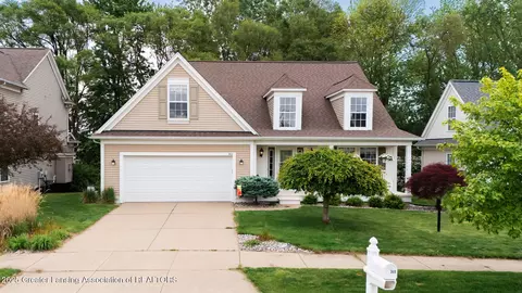 360 E Bailey Cir, Mason, MI 48854