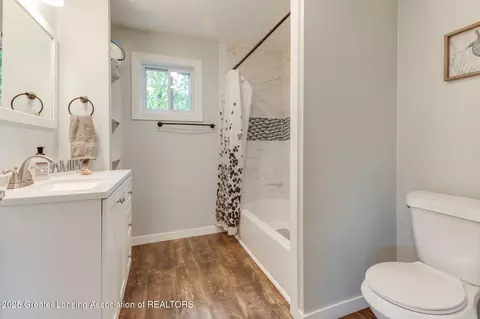 Bath - 4614 Addison Rd, Lansing, MI 48917 photo 1 of 2