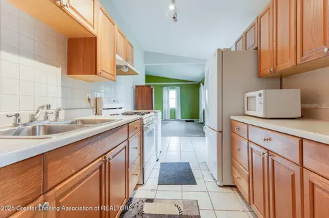 Kitchen - 6394 Stephen, Brighton, MI 48116 photo 1 of 2