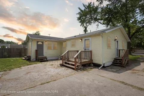 127 S Dibble Ave, Lansing, MI 48917