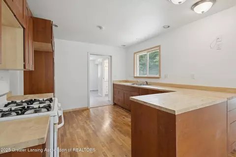 Kitchen - 127 S Dibble Ave, Lansing, MI 48917 photo 1 of 1