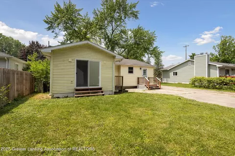 Exterior - 127 S Dibble Ave, Lansing, MI 48917 photo 2 of 5