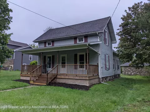 213 Kalamo St, Olivet, MI 49076