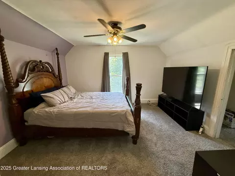 Bedroom - 616 Backus St, Jackson, MI 49202 photo 4 of 6