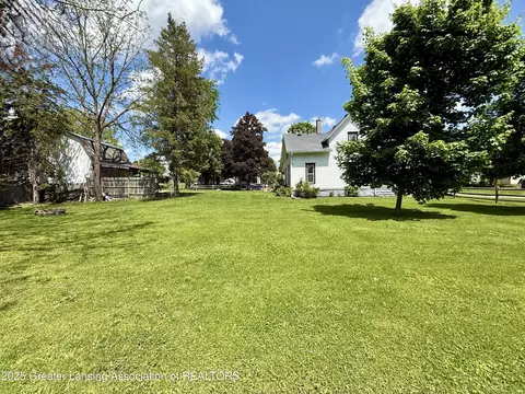 Exterior - 616 Backus St, Jackson, MI 49202 photo 10 of 15