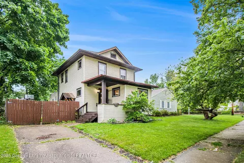 2104 Clifton Ave, Lansing, MI 48910