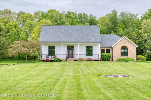 3836 Boulder Ln, Perry, MI 48872