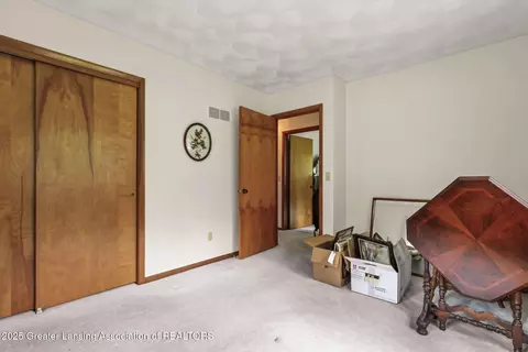 Bedroom - 847 N Waverly Rd, Dimondale, MI 48821 photo 4 of 6