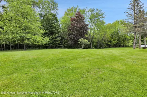 Exterior - 847 N Waverly Rd, Dimondale, MI 48821 photo 1 of 12
