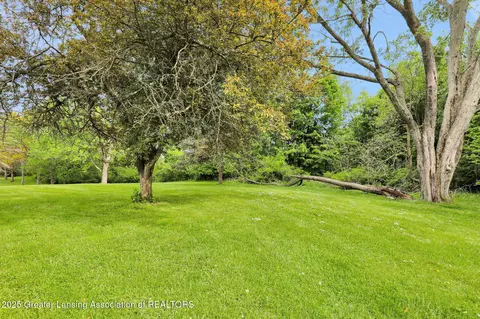 Exterior - 847 N Waverly Rd, Dimondale, MI 48821 photo 3 of 12