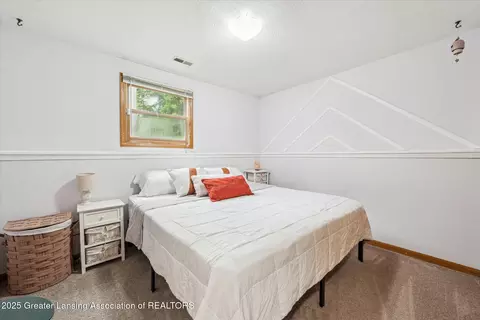 Bedroom - 2404 Sower Blvd, Okemos, MI 48864 photo 1 of 5