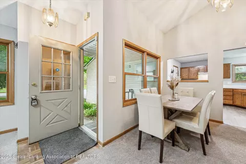 Entry Way - 2404 Sower Blvd, Okemos, MI 48864 photo 2 of 3