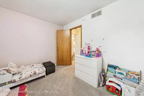 Bedroom - 2404 Sower Blvd, Okemos, MI 48864 photo 5 of 5