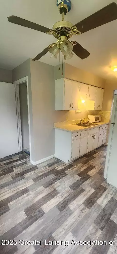Entry Way - 6622 Aurelius Rd, Lansing, MI 48911 photo 2 of 2