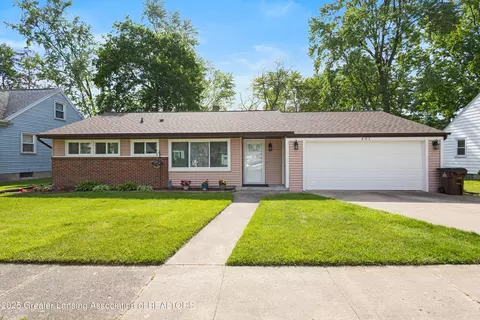 401 Julian Ave, Lansing, MI 48917