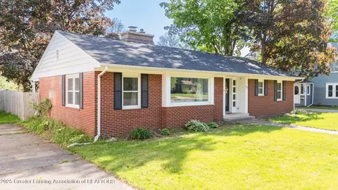 415 W Lawrence Ave, Charlotte, MI 48813