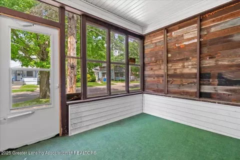 603 Fourth St, Jackson, MI 49203 photo 5
