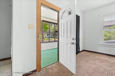 603 Fourth St, Jackson, MI 49203 photo 4
