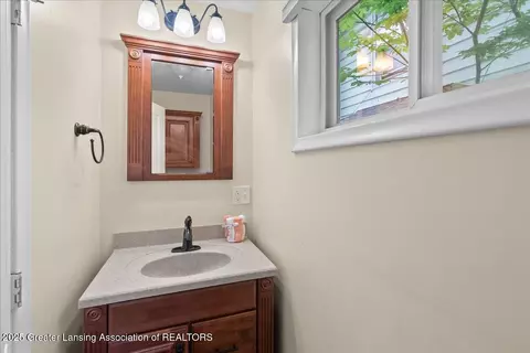 Bath - 329 Smith Ave, Lansing, MI 48910 photo 1 of 3