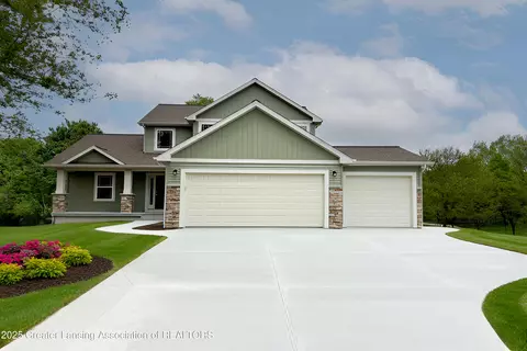 687 Hillside Dr, Corunna, MI 48817