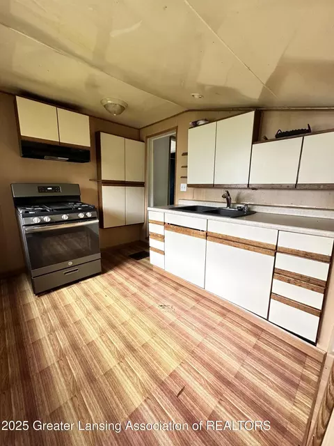 Kitchen - 439 Adams St, Jackson, MI 49202 photo 1 of 1