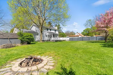 Exterior - 816 Creyts Rd, Dimondale, MI 48821 photo 4 of 11