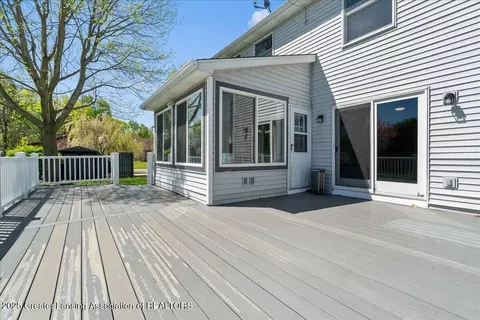 Exterior - 816 Creyts Rd, Dimondale, MI 48821 photo 8 of 11