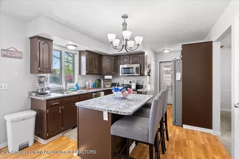 Kitchen - 816 Creyts Rd, Dimondale, MI 48821 photo 1 of 4