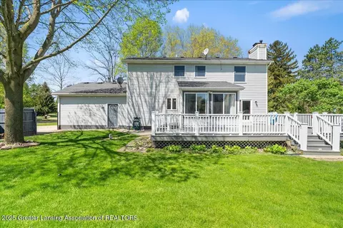 Exterior - 816 Creyts Rd, Dimondale, MI 48821 photo 5 of 11