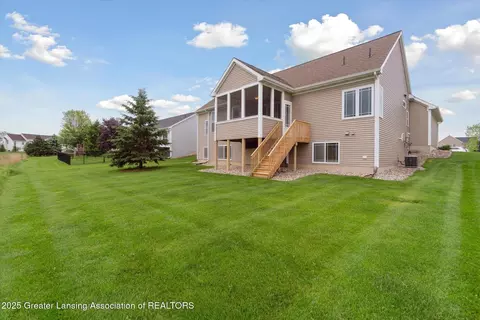 1213 Lobelia Ln, Dewitt, MI 48820 photo 39