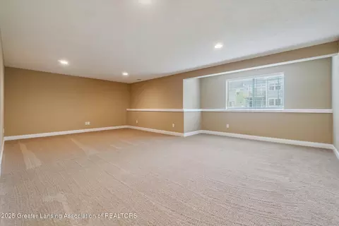 1213 Lobelia Ln, Dewitt, MI 48820 photo 28