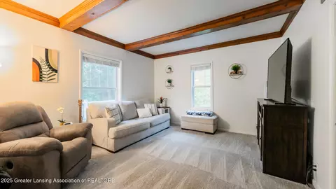 9181 Coleman Rd, Haslett, MI 48840 photo 8