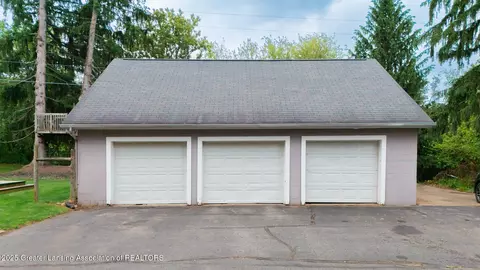 9181 Coleman Rd, Haslett, MI 48840 photo 30