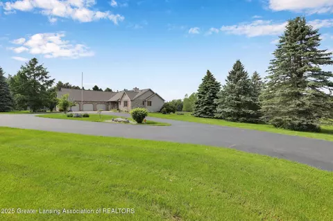 345 Linn Rd, Williamston, MI 48895