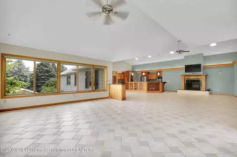 Living - 345 Linn Rd, Williamston, MI 48895 photo 6 of 9