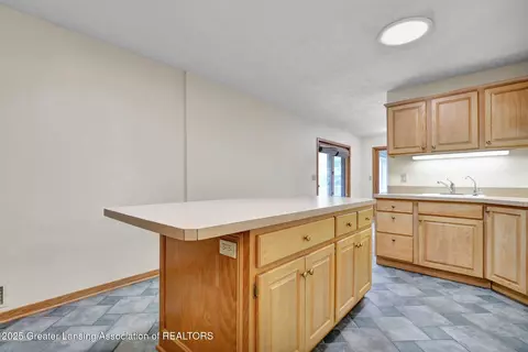 Kitchen - 345 Linn Rd, Williamston, MI 48895 photo 2 of 8