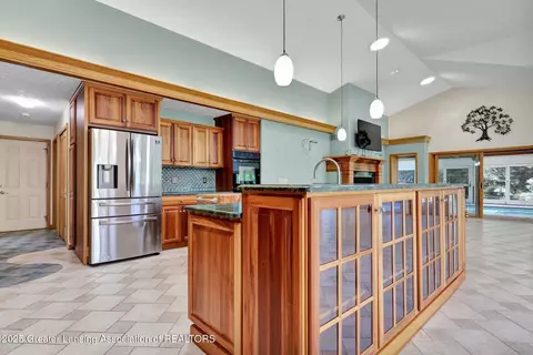 Kitchen - 345 Linn Rd, Williamston, MI 48895 photo 3 of 8