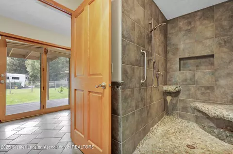 Bath - 345 Linn Rd, Williamston, MI 48895 photo 2 of 7