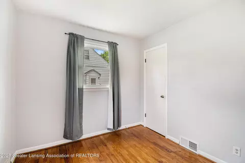 4415 Devonshire Ave, Lansing, MI 48910 photo 16