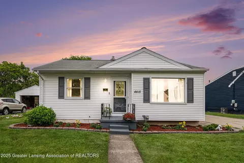 4415 Devonshire Ave, Lansing, MI 48910 photo 4