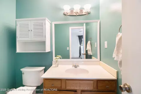 4415 Devonshire Ave, Lansing, MI 48910 photo 18