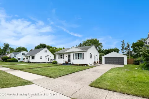 4415 Devonshire Ave, Lansing, MI 48910